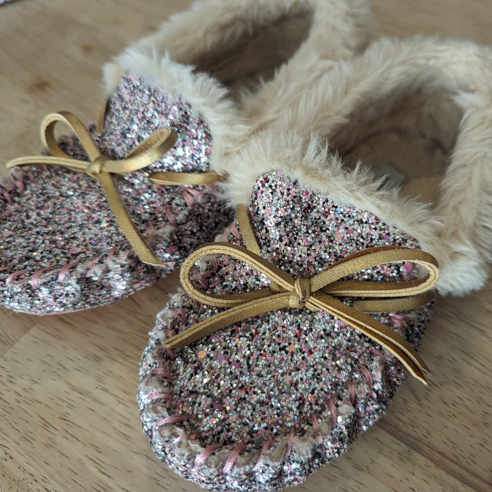 Crewcut Girls Glitter Faux-Fur Lined Mocasin Slippers